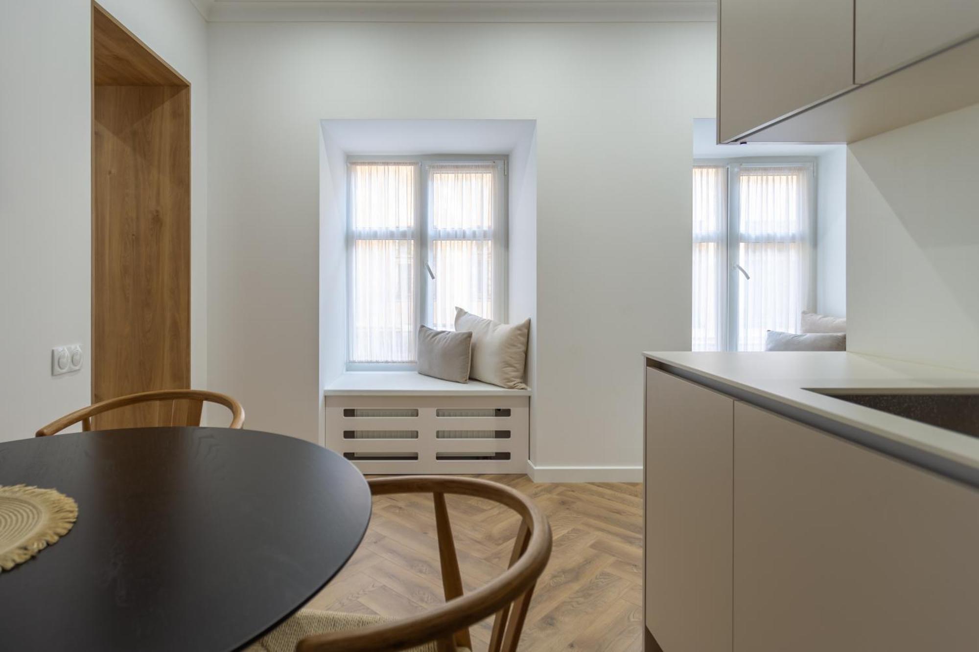 Апартаменти M&d Apartmentslviv, Andreolli Passage, Rynok Square 4person *